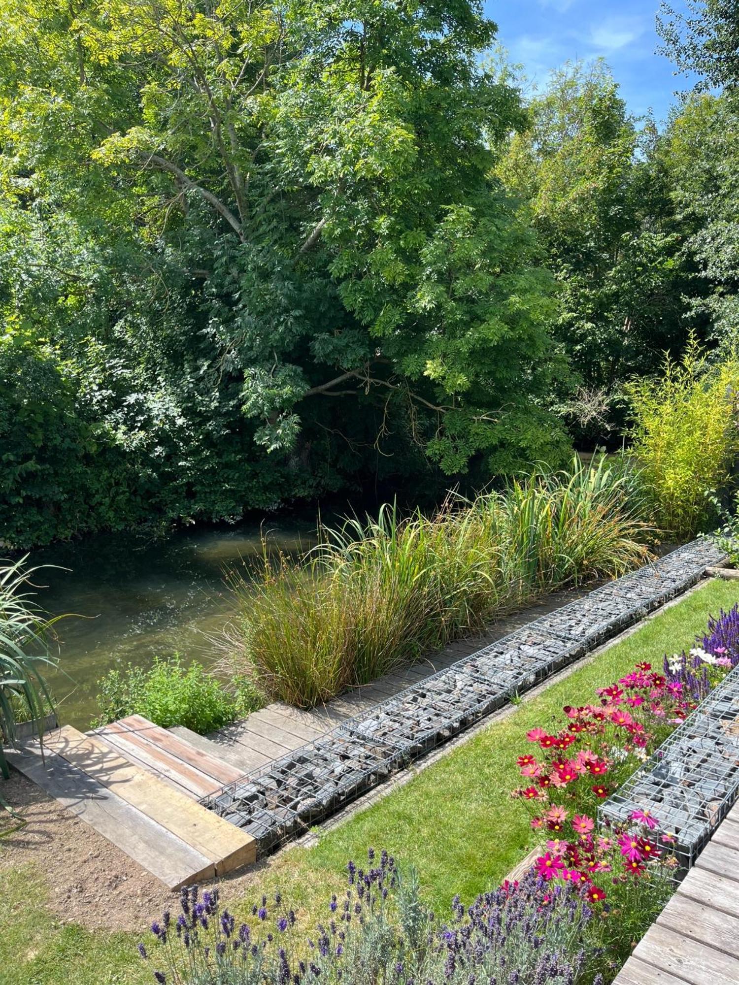 Cote Riviere Apartment Ezy-sur-Eure Exterior photo